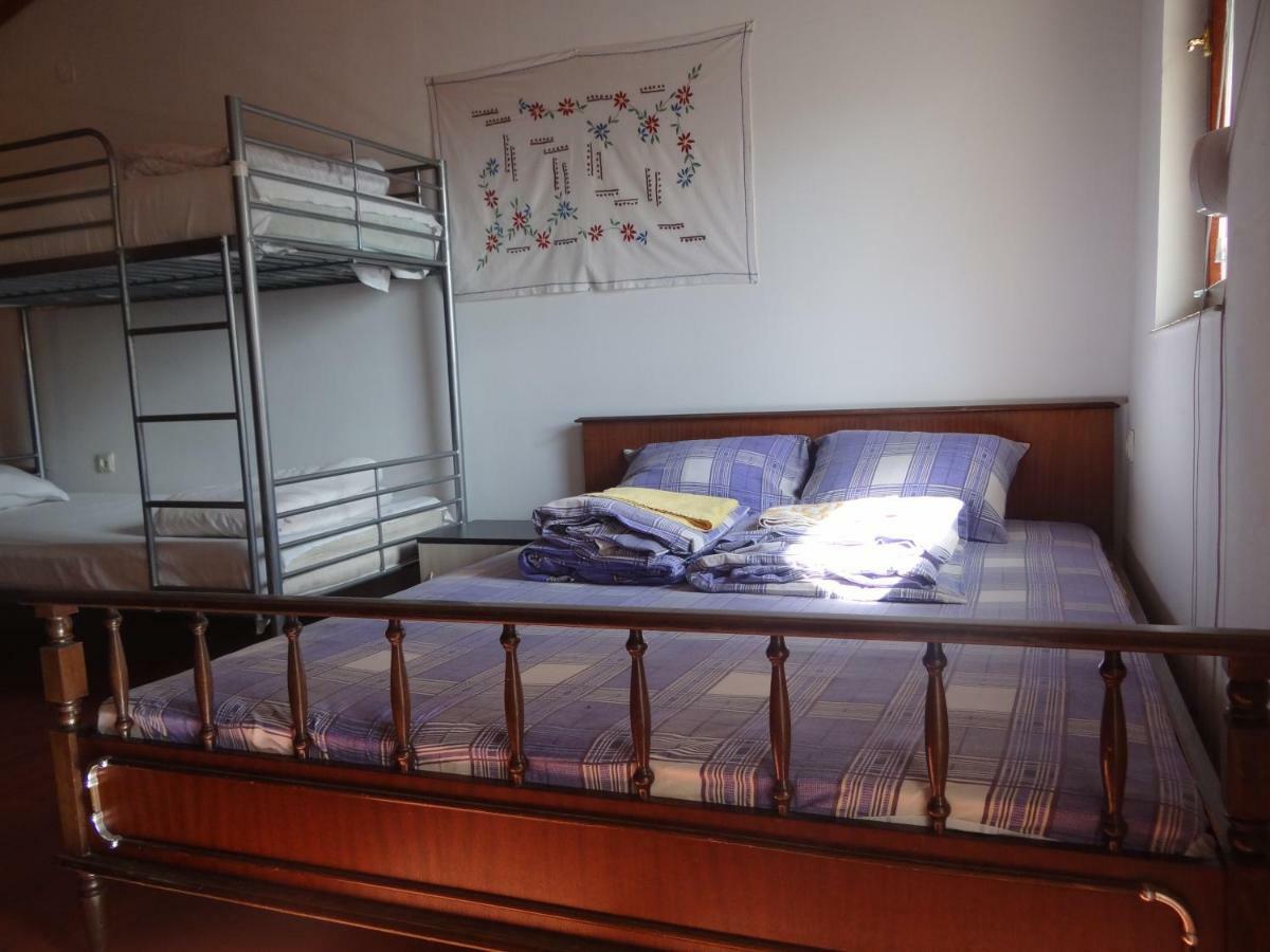10 Coins Hostel & Tours Sofia Eksteriør billede